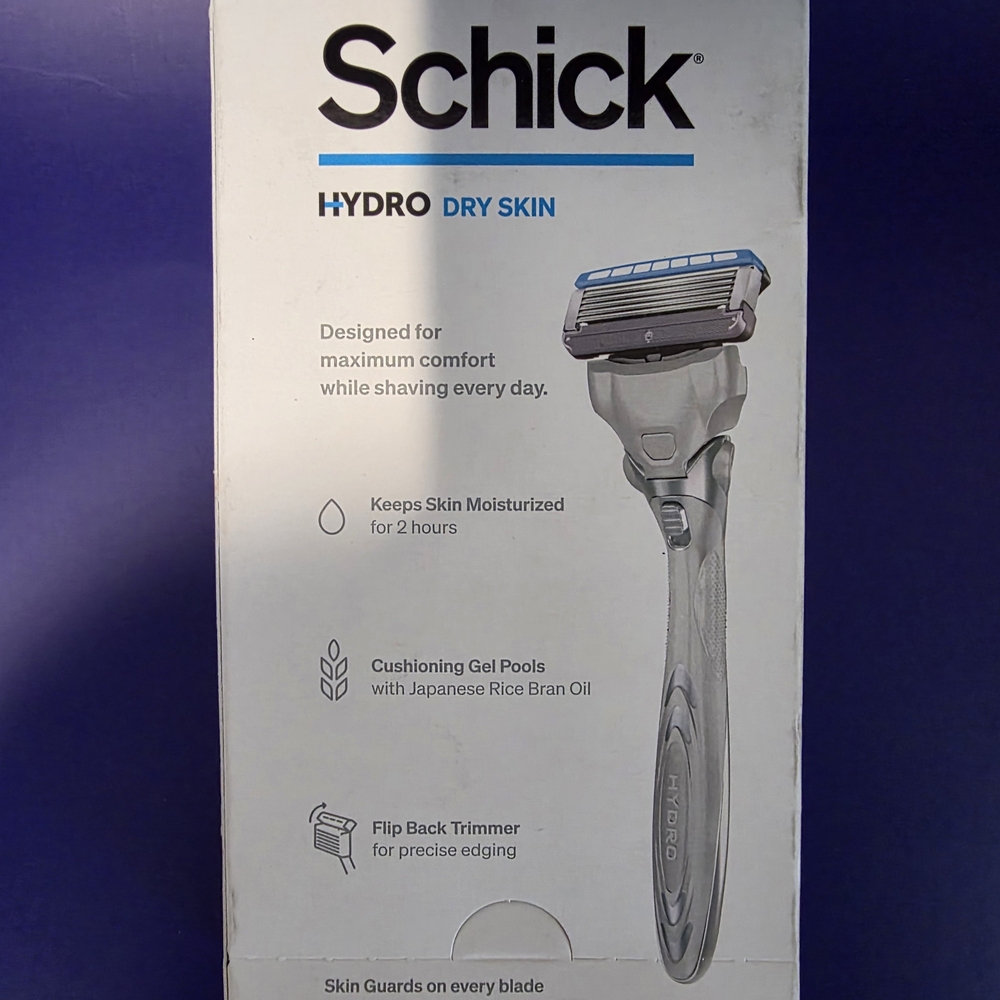 Schick Hydro Dry Skin Razor - Gray and Blue